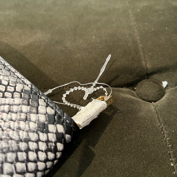 ALDO Snakeskin Wallet - Picture 3 of 4